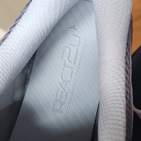 NWOT Saucony Cohesion XT600 Grey Women's Running Shoes Size 7.5W - Picture 9 of 10